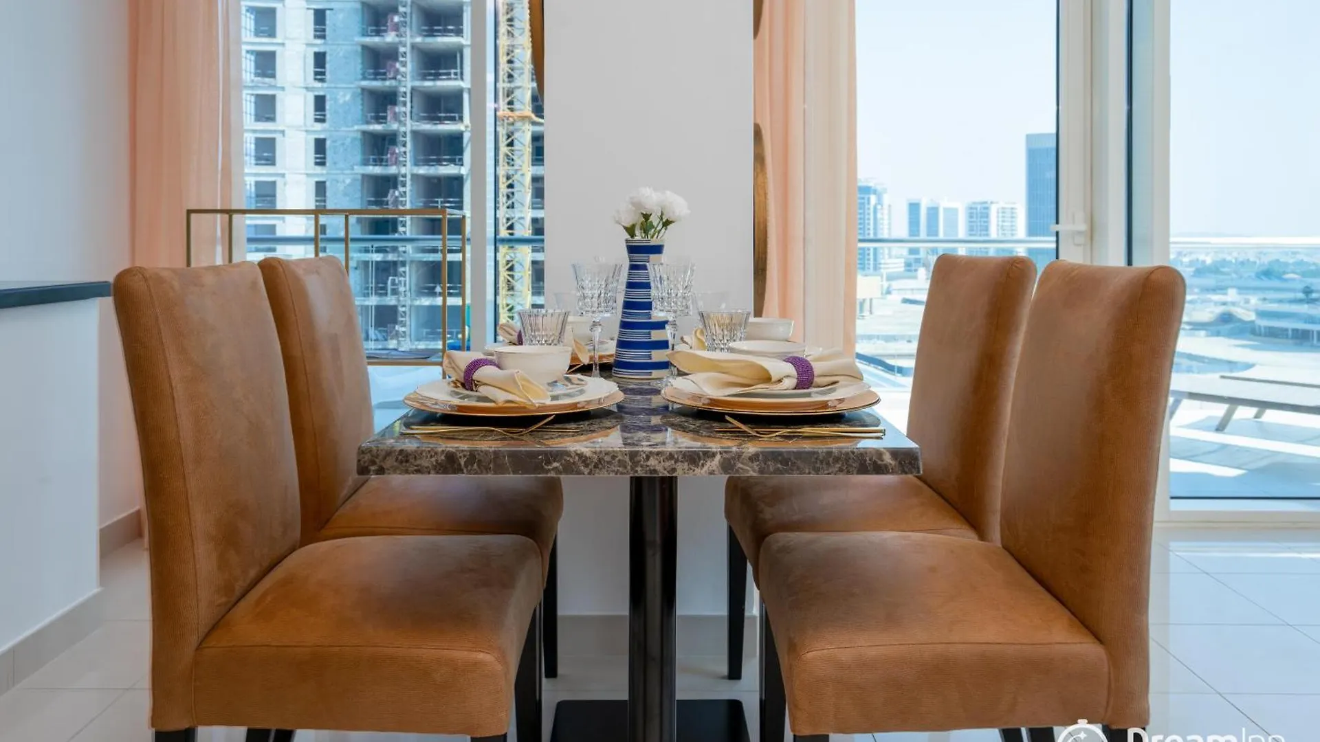 Dream Inn Apartments- West Wharf Tower Canal View دبي شقة
